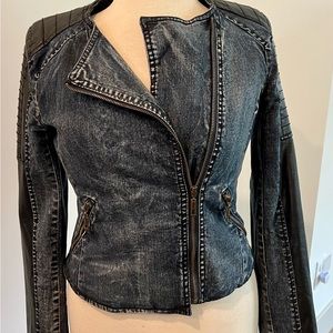 Forever 21 denim jacket w/ faux leather trim